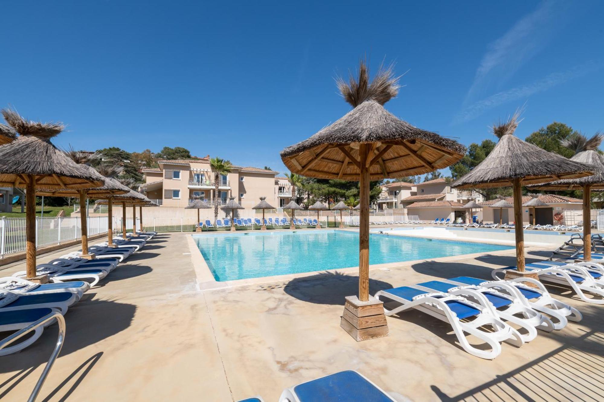Plages De Sable Fin, Piscine, Hammam, Tennis Lesclesdenicole Ла-Лонд-ле-Мор Экстерьер фото